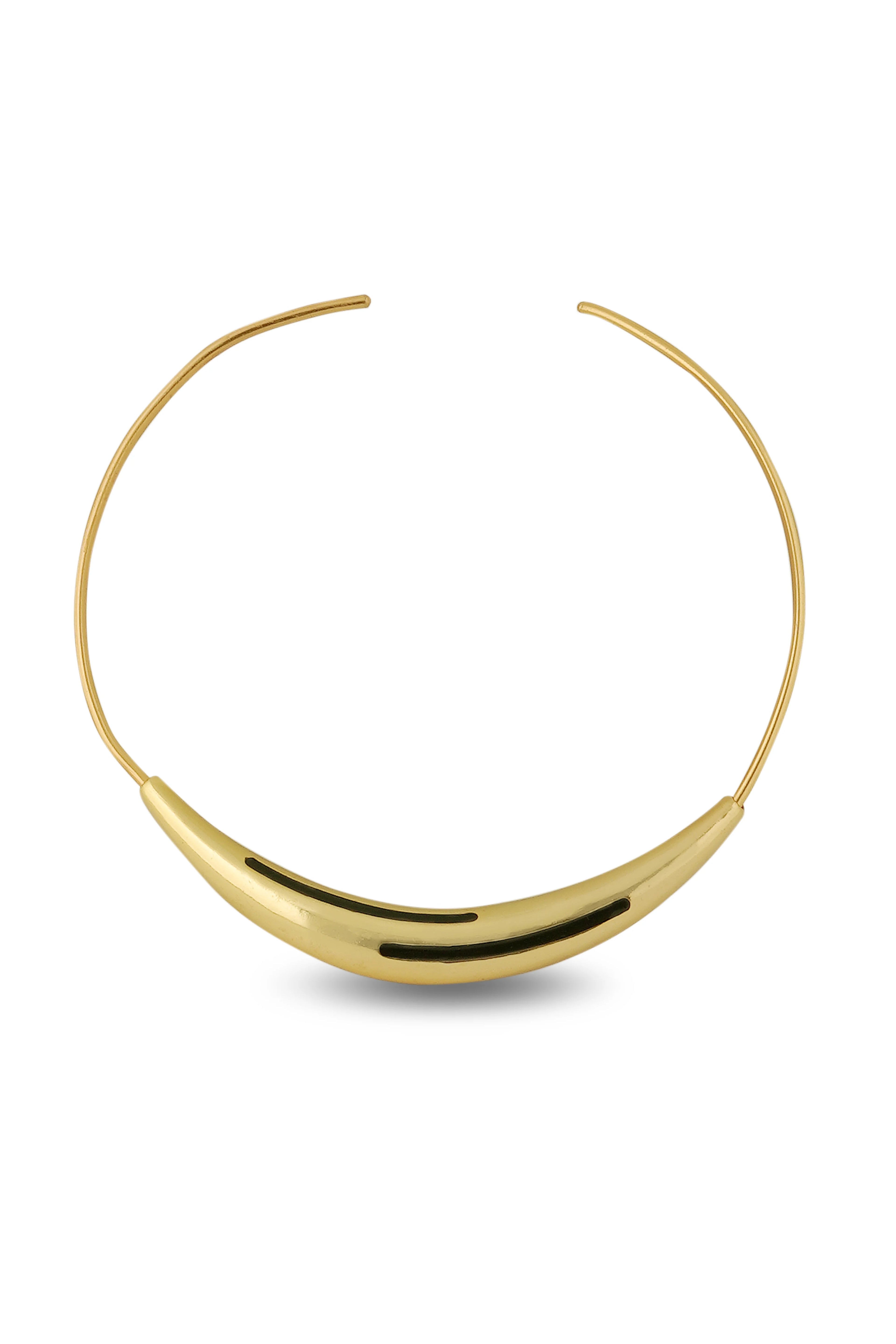 Varnika Arora Aurelia black enamel gold neckpiece featuring intricate design on a model showcasing elegant jewelry.