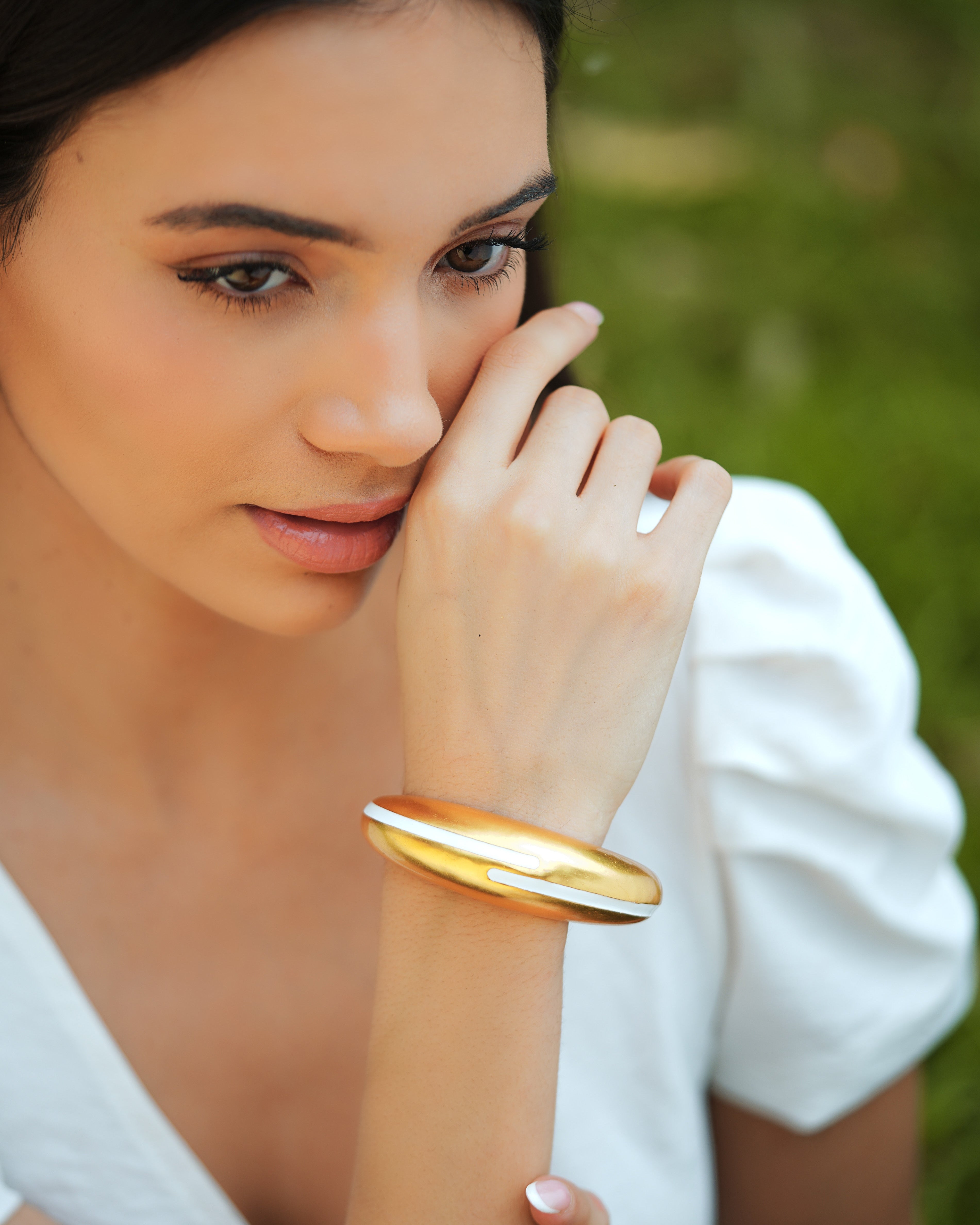 Circlet White Enamel Gold Bangle Main image