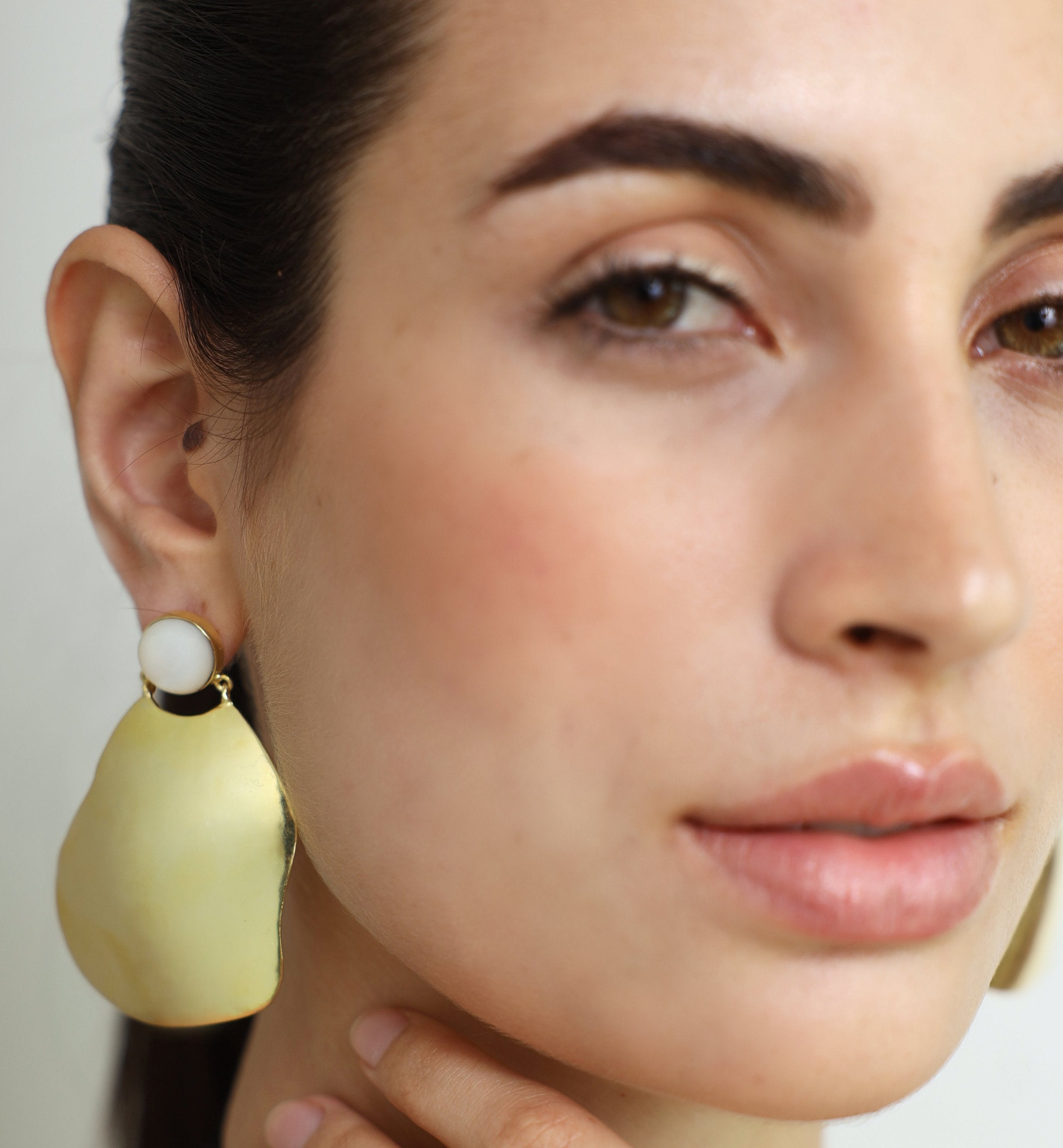 Diora - Dew Earrings Main image