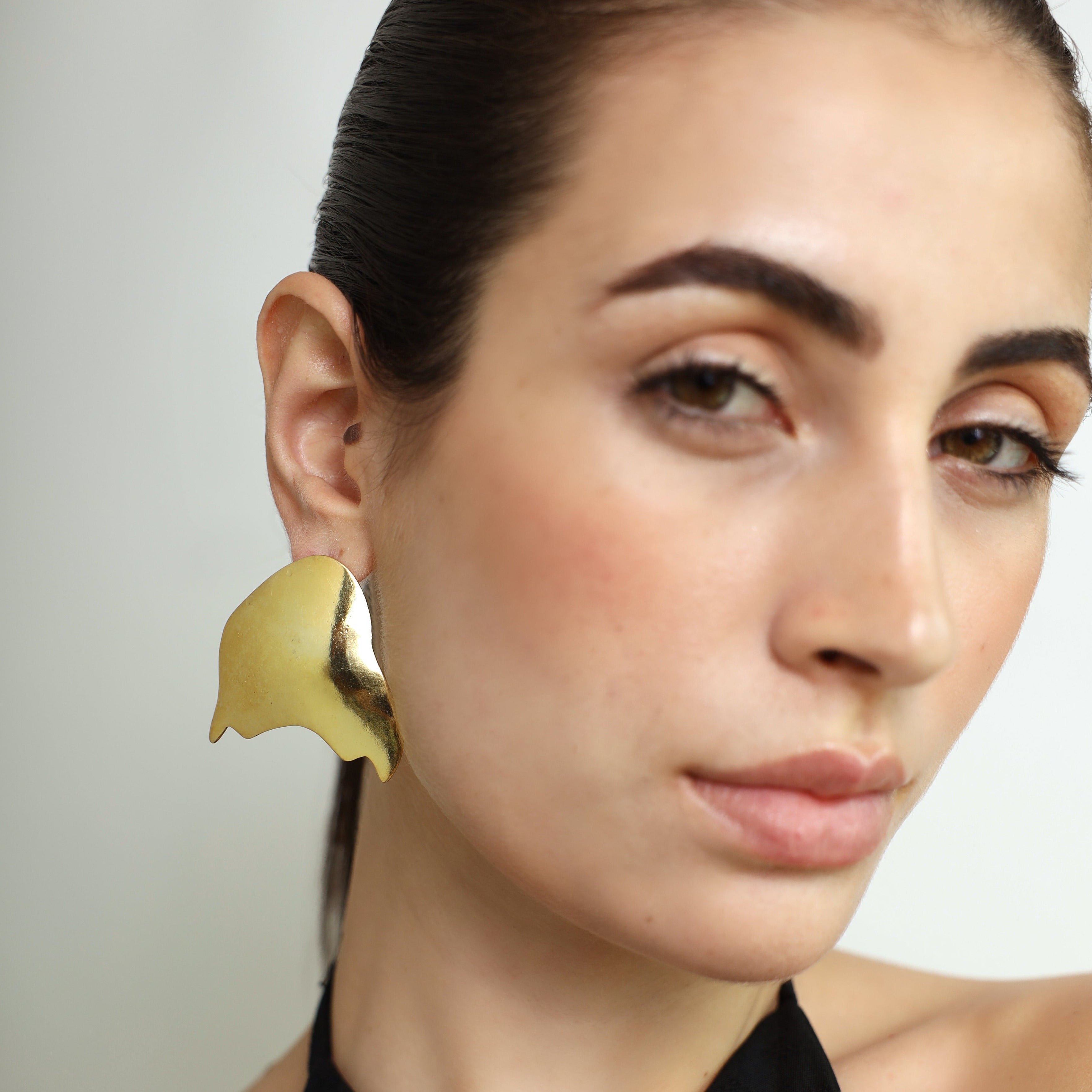 Diora -  Ripple Studs Main image