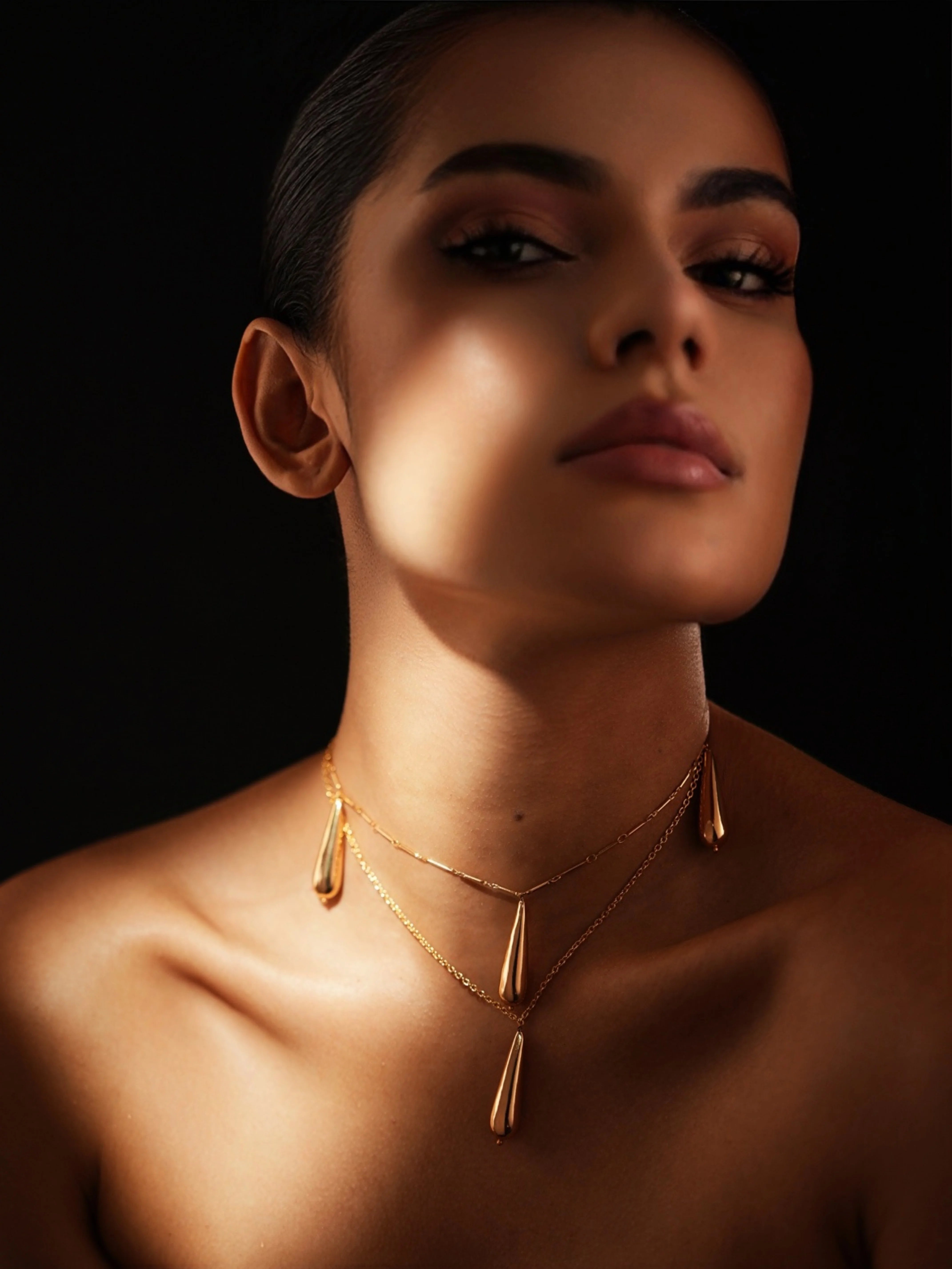 Dewdrop Necklace Secondary image