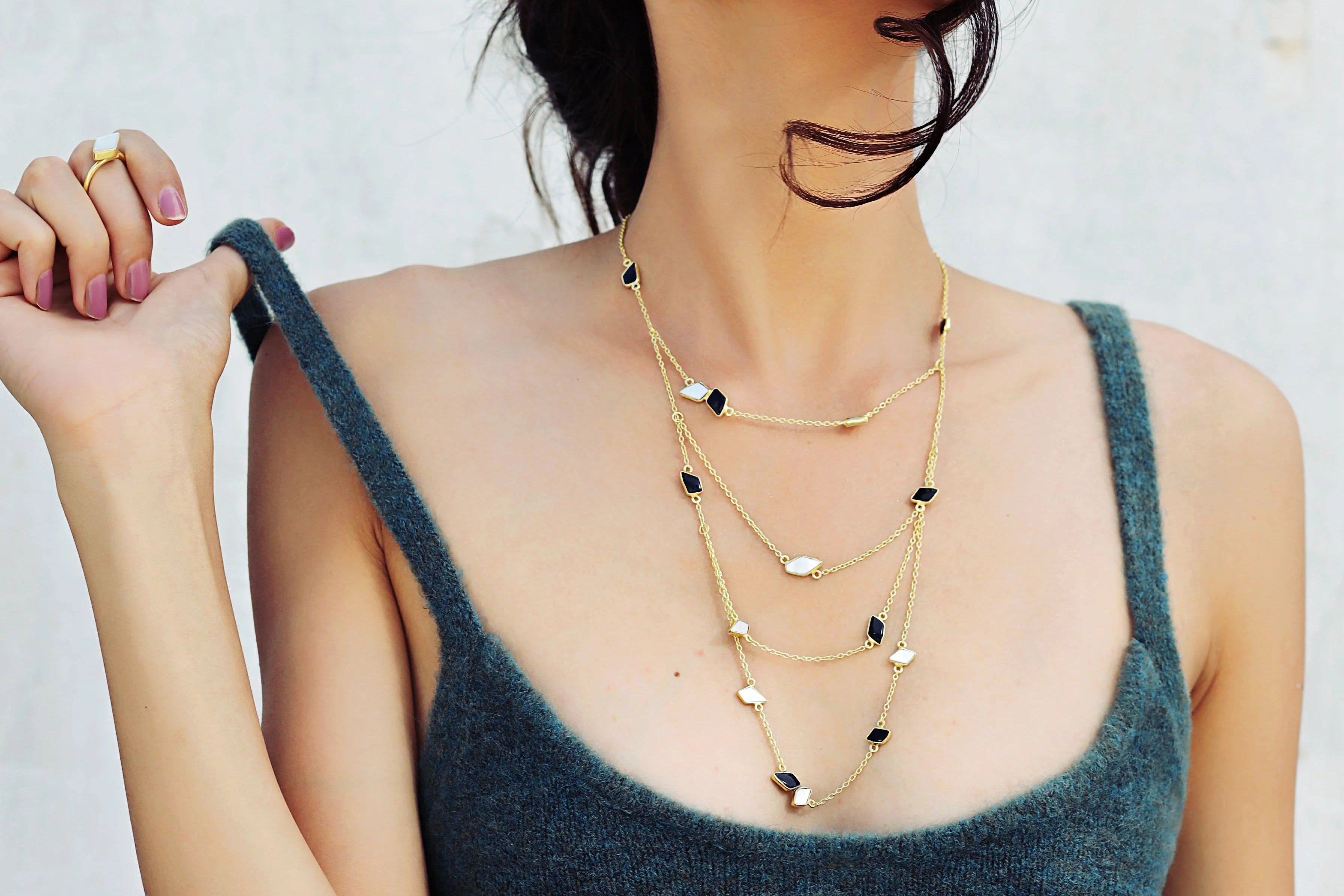 Varnika Arora Steezy necklace featuring a delicate chain and stylish pendant, displayed on a neutral background. Main image