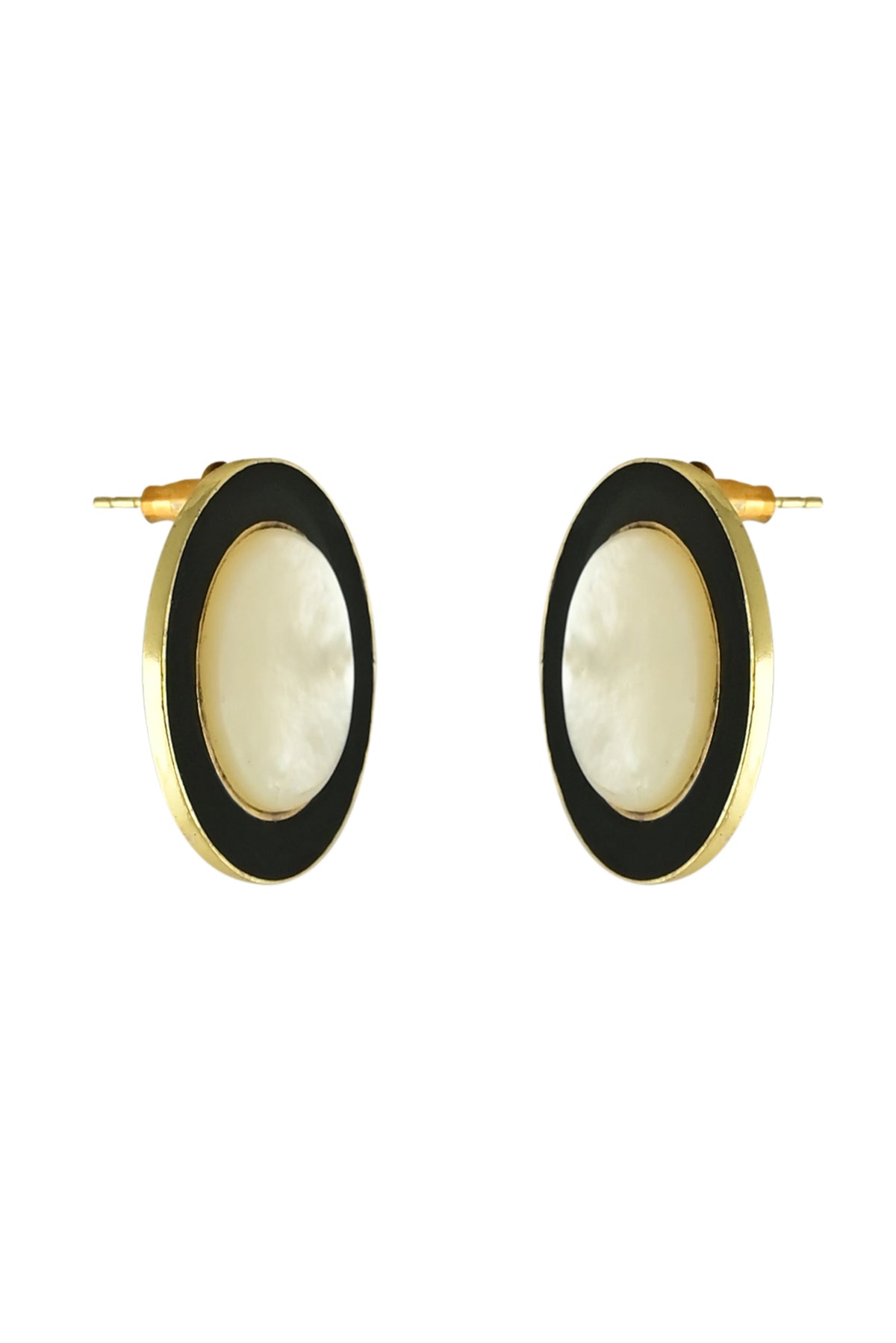 Neha Dhupia in ALYSSA Studs