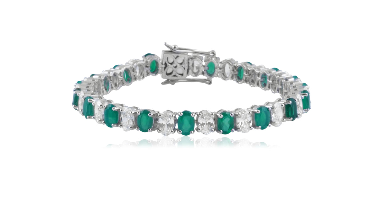 Sukhmani Gambhir in Emerald Aurora Tennis Bracelet