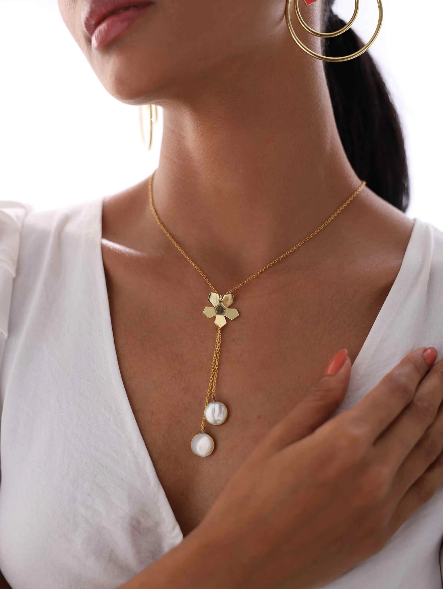 La Fiore - Plume Necklace Secondary image