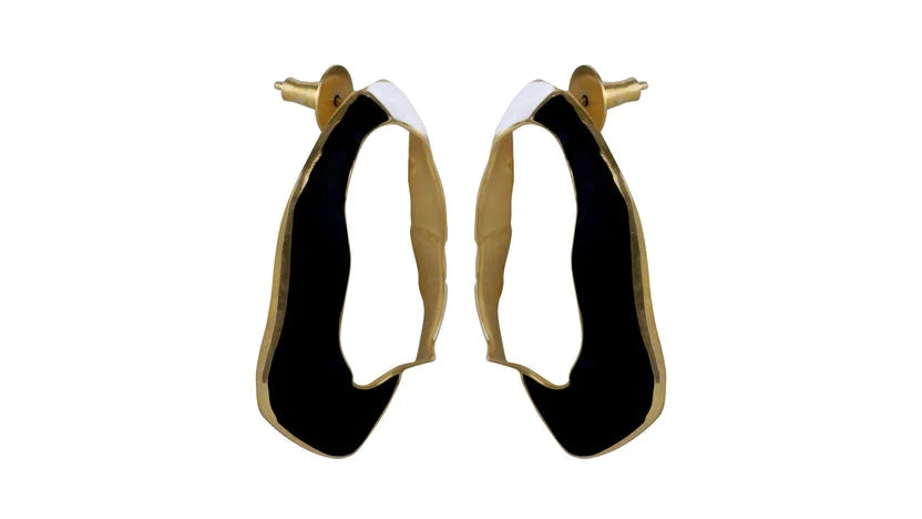 Sonakshi Sinha in Diora - Cascade Studs