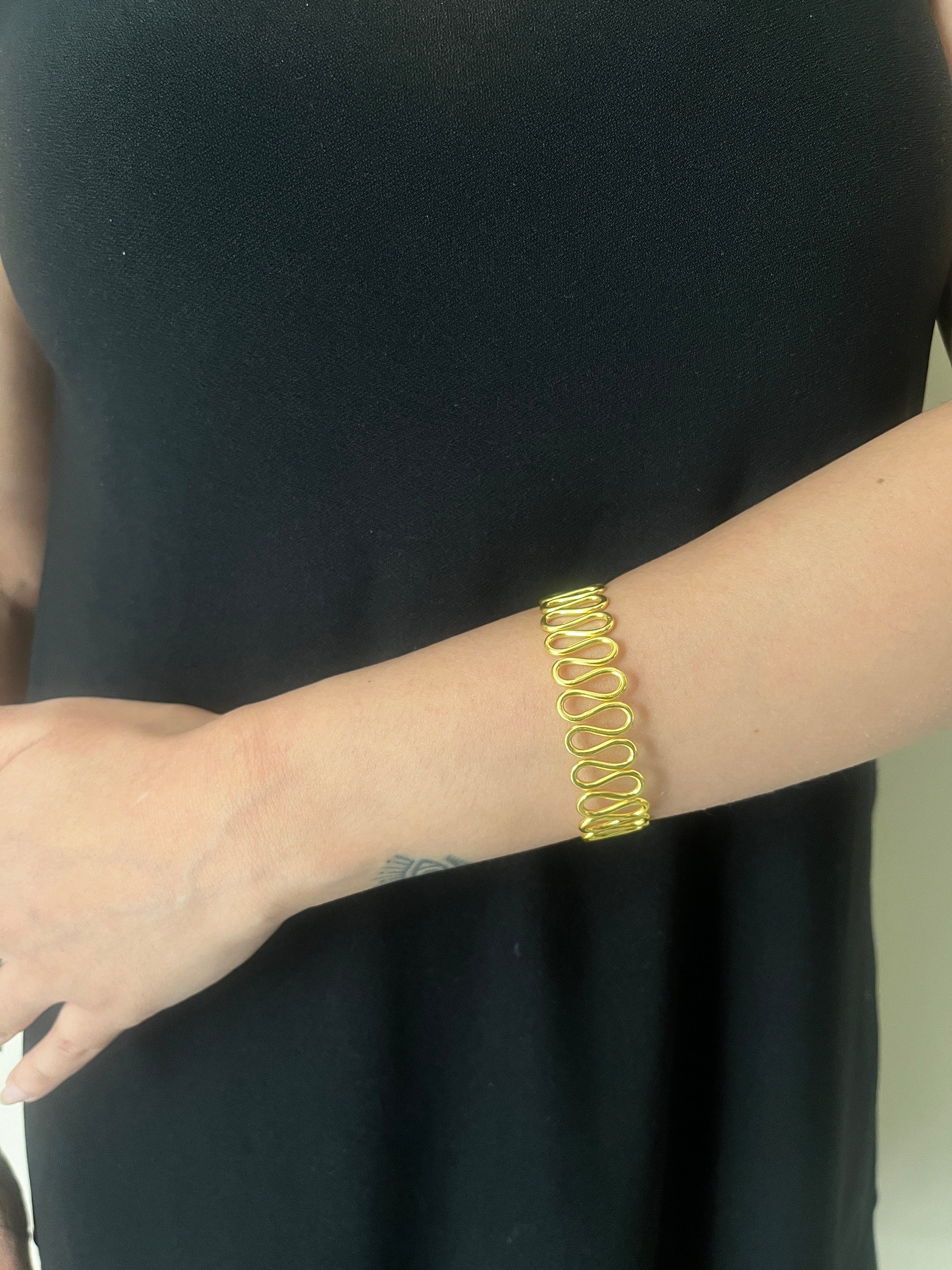 Spiral Cuff Main image