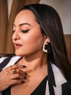 Sonakshi Sinha in Diora - Cascade Studs