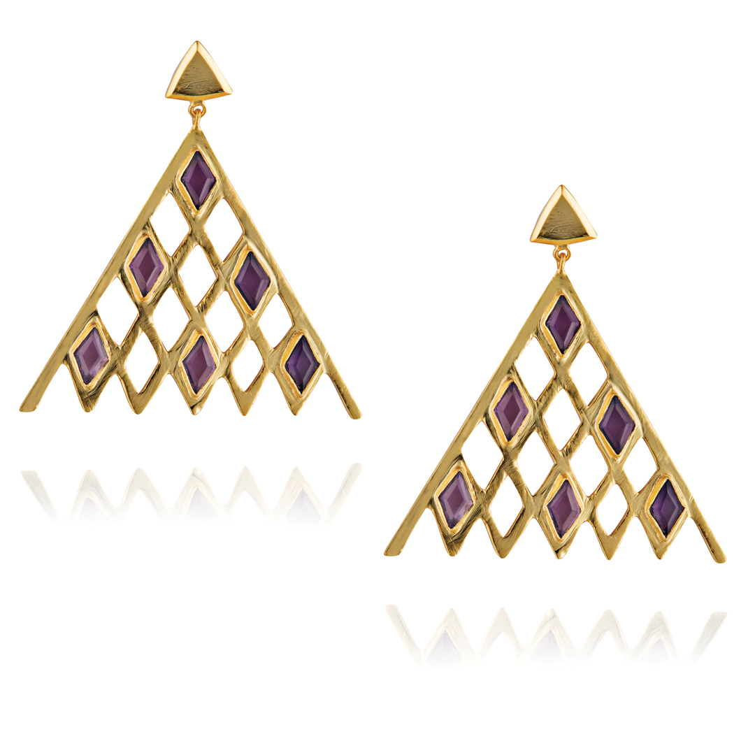 Evelyn Sharma in Casa Vicens Earrings Secondary image
